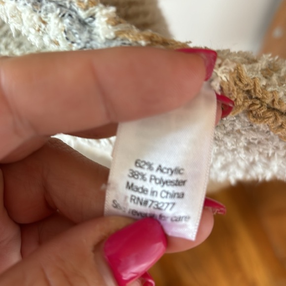 Nine West Plush Patterned Cardigan - Picture 4 of 5